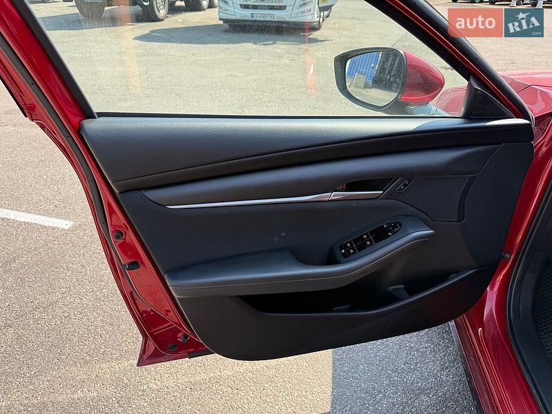 Хэтчбек Mazda 3 2019 в Киеве фото 32 Хэтчбек Mazda 3 2019 в Киеве