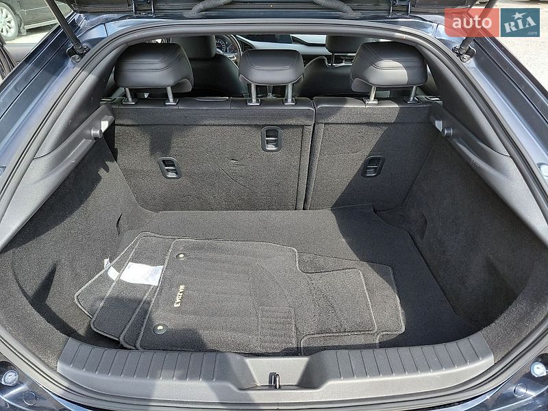 Хетчбек Mazda 3 2023 в Дніпрі