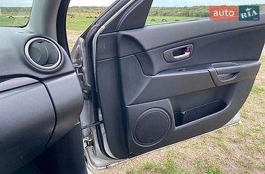 Хетчбек Mazda 3 2004 в Рівному