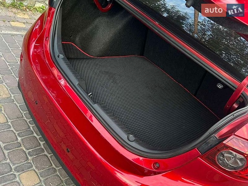Седан Mazda 3 2014 в Броварах