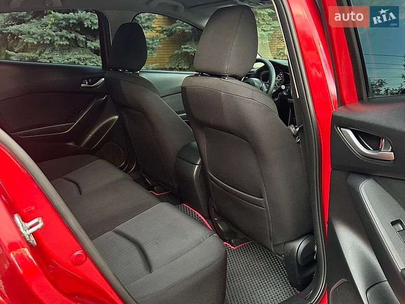Седан Mazda 3 2014 в Броварах