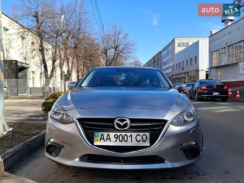 Седан Mazda 3 2016 в Києві