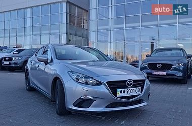 Седан Mazda 3 2016 в Киеве