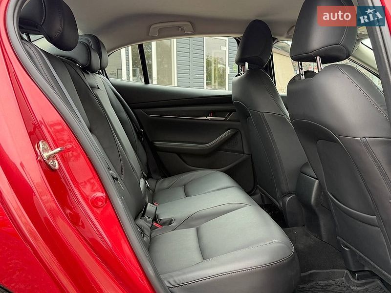 Седан Mazda 3 2025 в Одесі