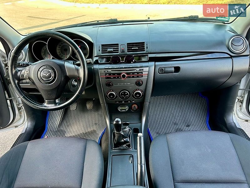 Хэтчбек Mazda 3 2006 в Днепре