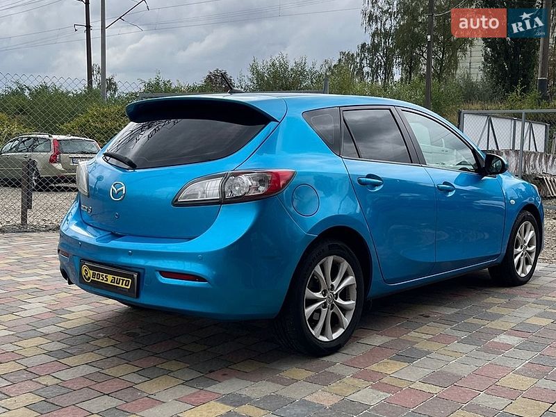 Хэтчбек Mazda 3 2009 в Стрые