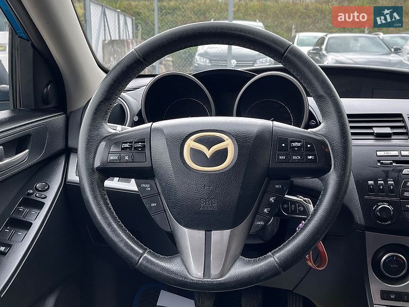 Хэтчбек Mazda 3 2009 в Стрые