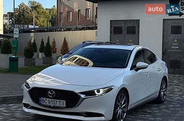 Седан Mazda 3 2019 в Івано-Франківську