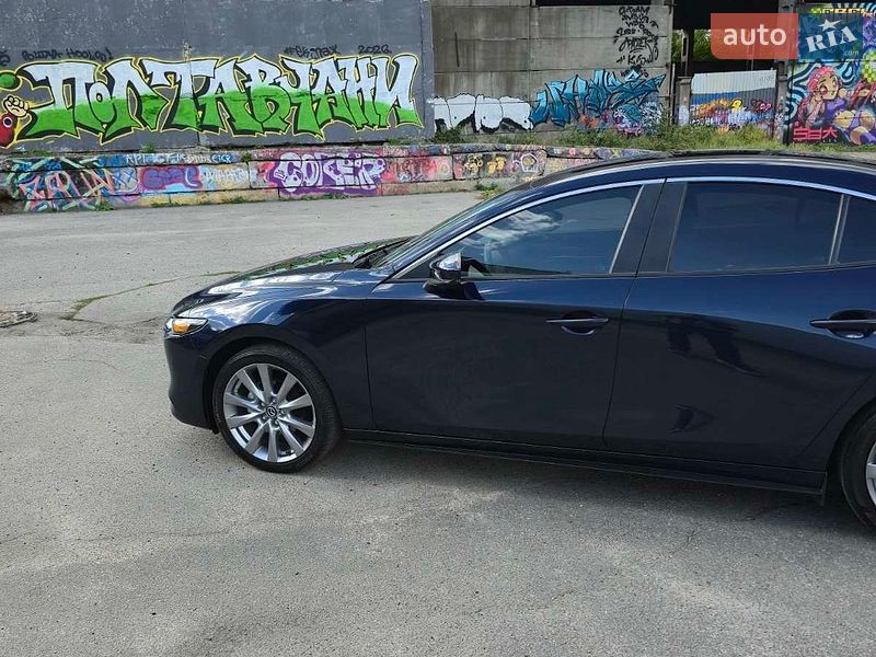 Седан Mazda 3 2023 в Полтаве