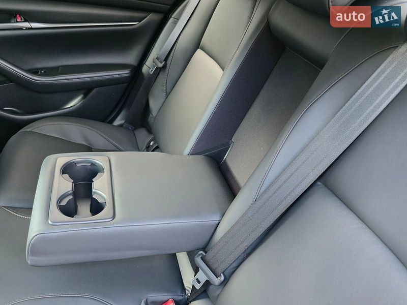 Седан Mazda 3 2023 в Полтаве