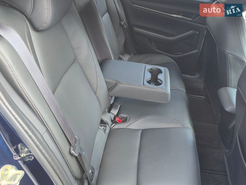 Седан Mazda 3 2023 в Полтаве