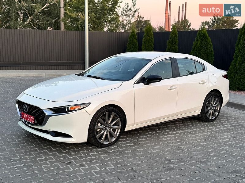 Седан Mazda 3 2021 в Днепре