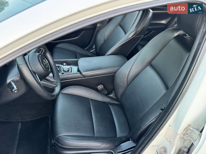 Седан Mazda 3 2021 в Днепре