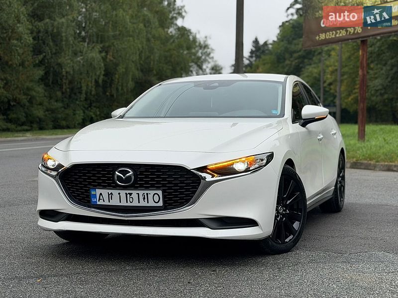 Седан Mazda 3 2021 в Трускавці