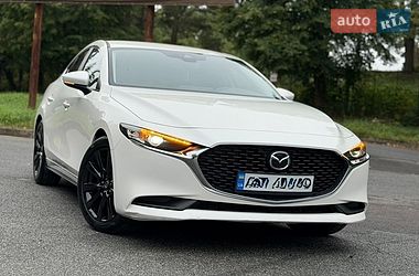 Седан Mazda 3 2021 в Трускавці