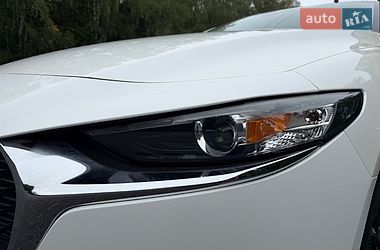 Седан Mazda 3 2021 в Трускавці