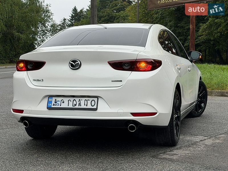 Седан Mazda 3 2021 в Трускавці