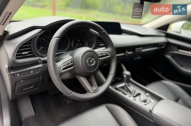 Седан Mazda 3 2021 в Трускавці