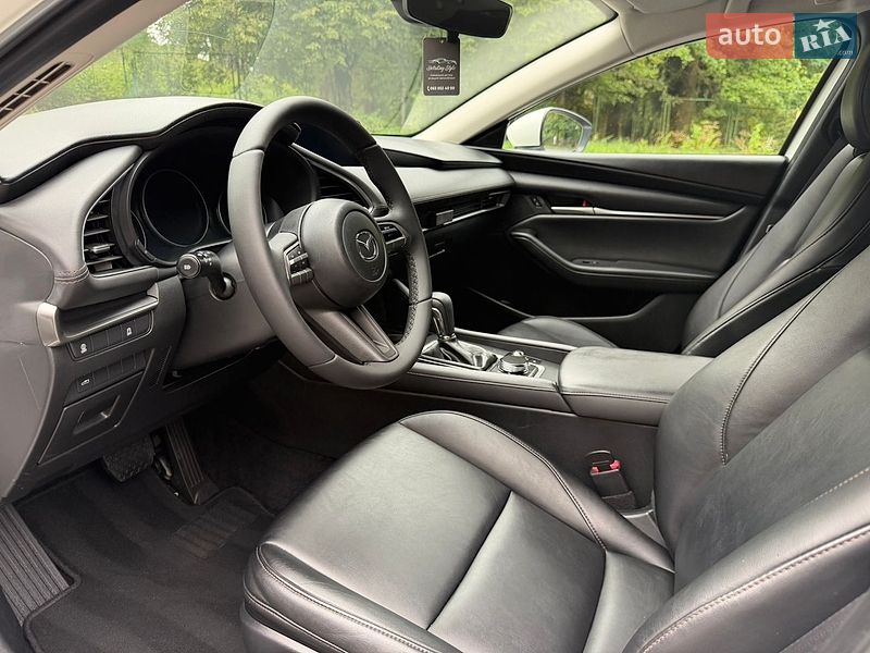 Седан Mazda 3 2021 в Трускавці