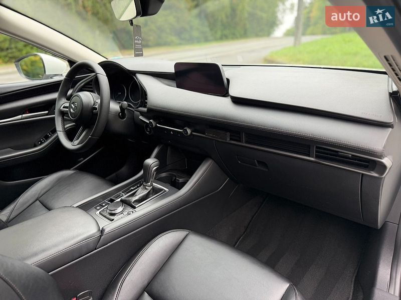 Седан Mazda 3 2021 в Трускавці