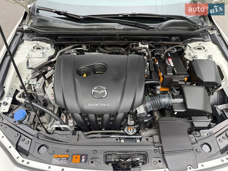 Седан Mazda 3 2021 в Трускавці