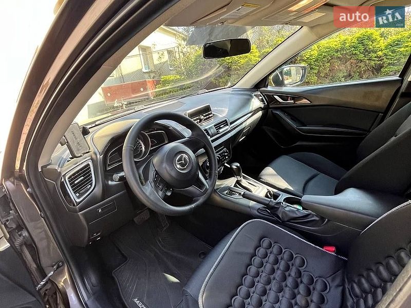 Седан Mazda 3 2014 в Перемышлянах
