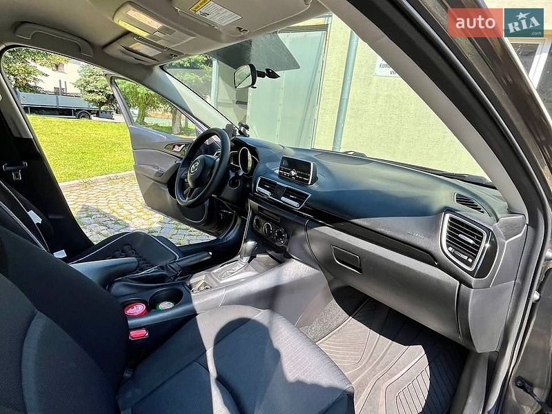 Седан Mazda 3 2014 в Перемышлянах