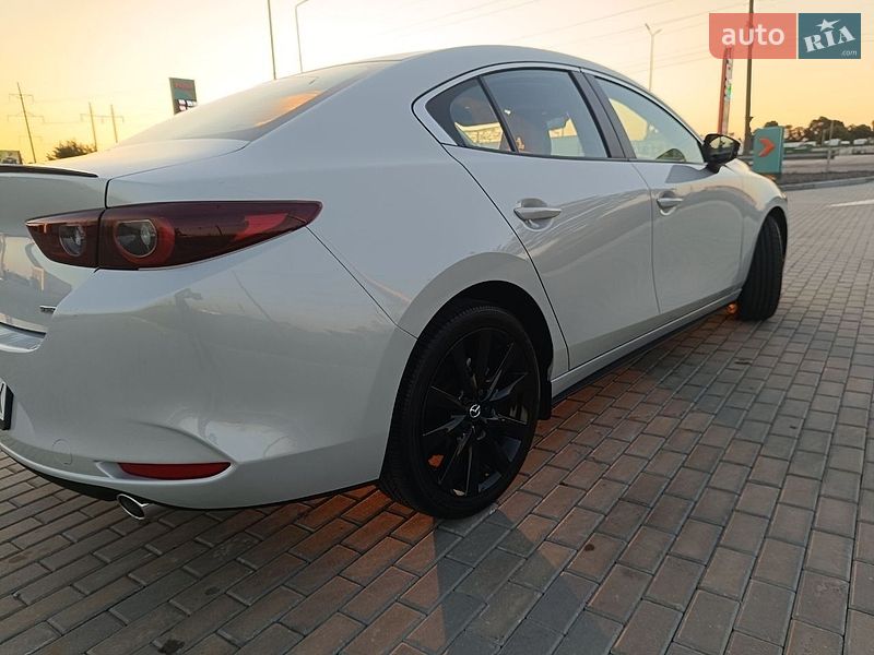 Седан Mazda 3 2024 в Нерубайском
