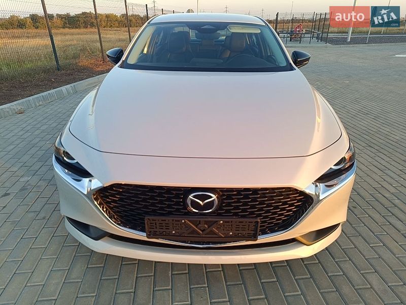 Седан Mazda 3 2024 в Нерубайском
