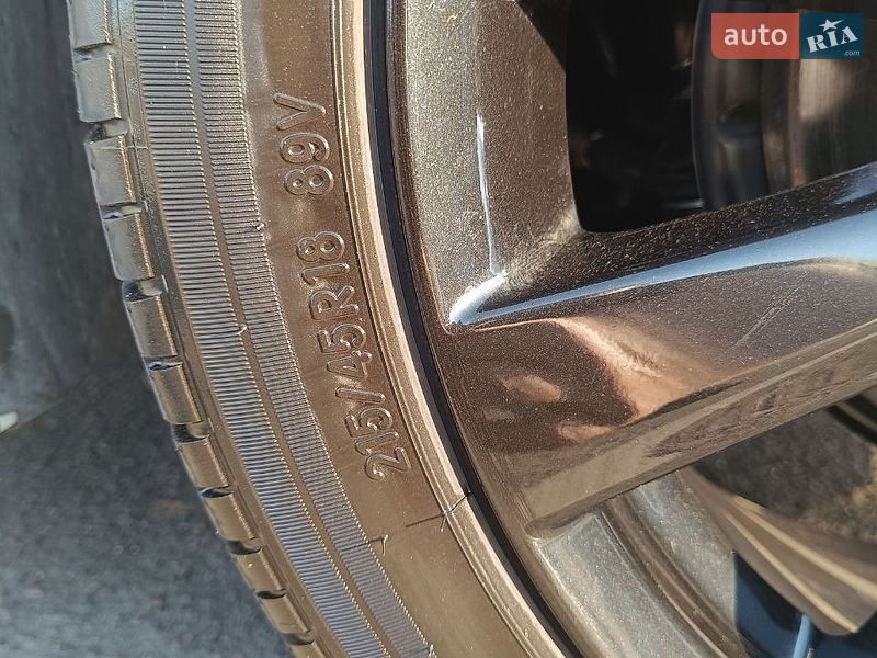 Седан Mazda 3 2024 в Нерубайском