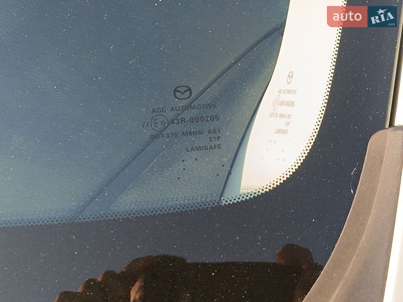 Седан Mazda 3 2024 в Нерубайском