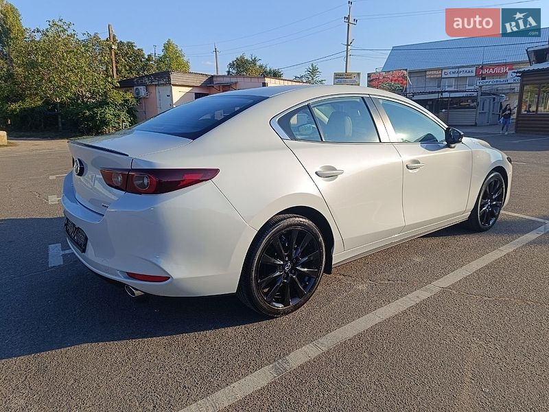 Седан Mazda 3 2024 в Нерубайском