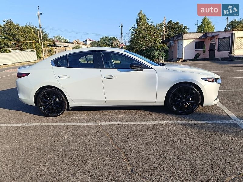 Седан Mazda 3 2024 в Нерубайском