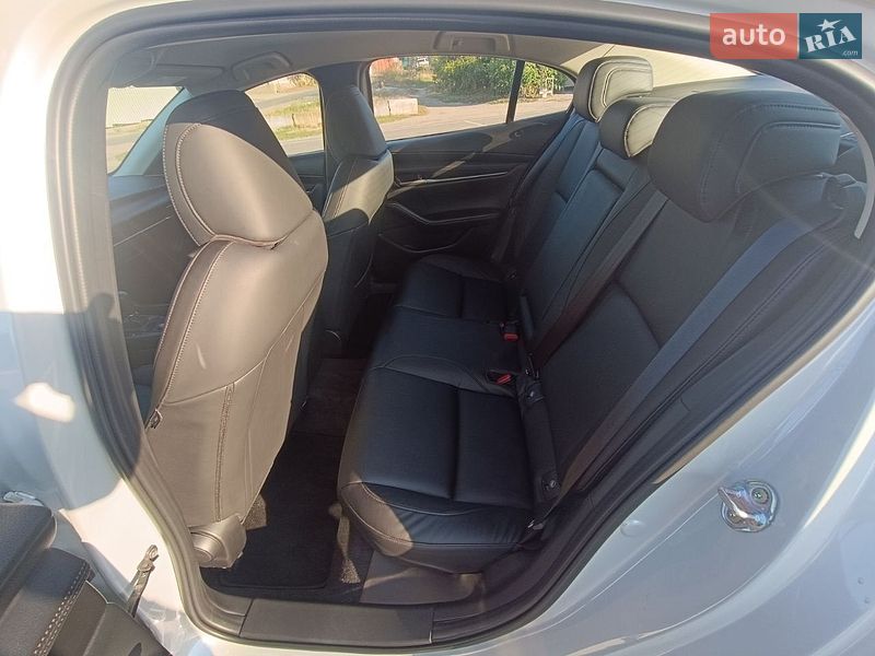 Седан Mazda 3 2024 в Нерубайском