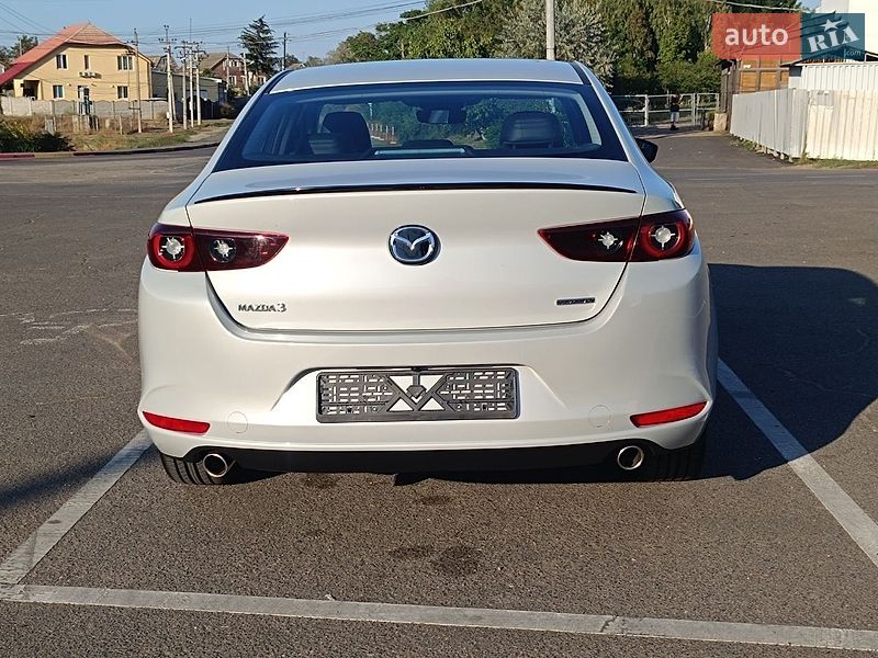 Седан Mazda 3 2024 в Нерубайском