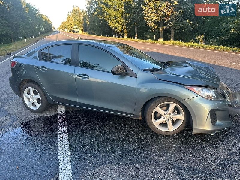 Седан Mazda 3 2012 в Николаеве