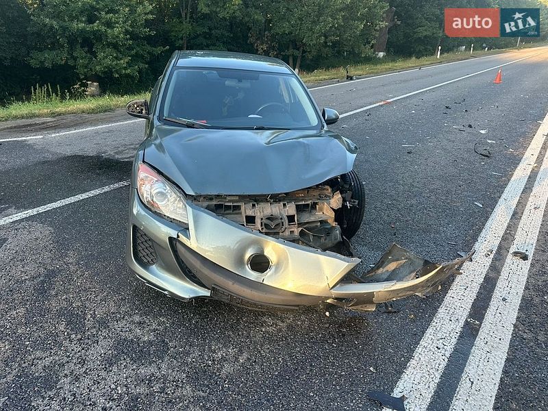 Седан Mazda 3 2012 в Николаеве