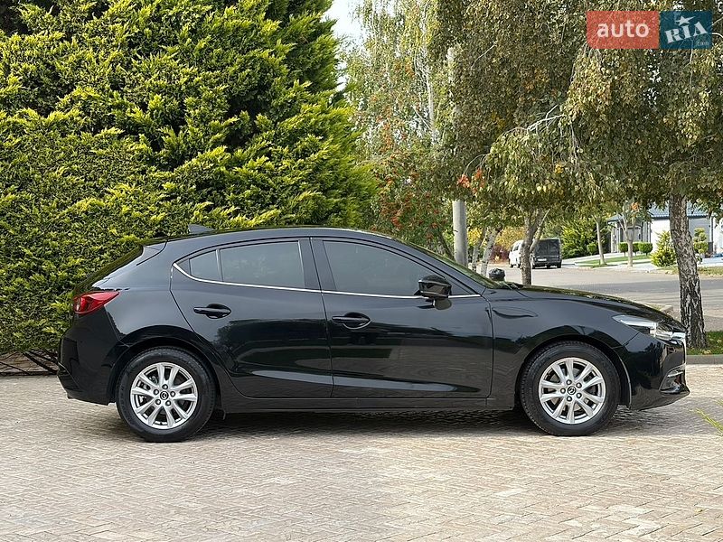 Хетчбек Mazda 3 2017 в Одесі