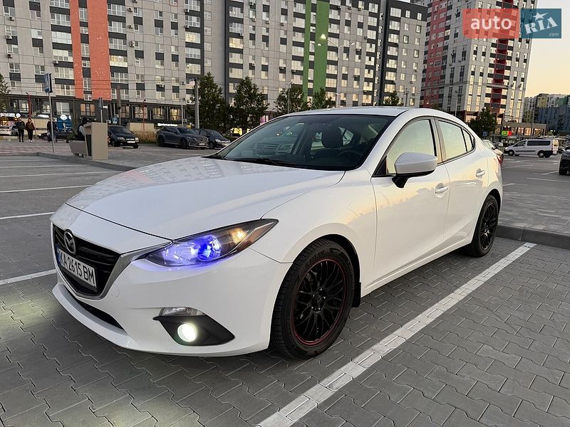 Седан Mazda 3 2015 в Києві