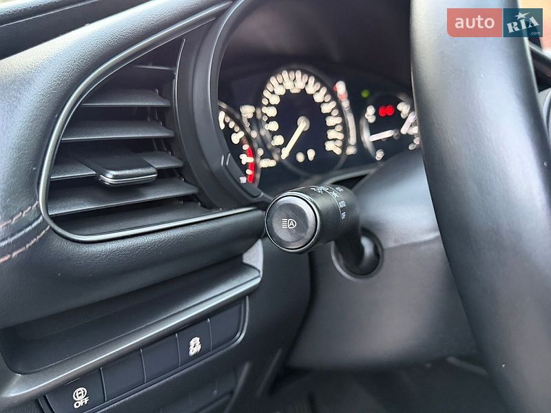 Седан Mazda 3 2020 в Бродах фото 37 Седан Mazda 3 2020 в Бродах