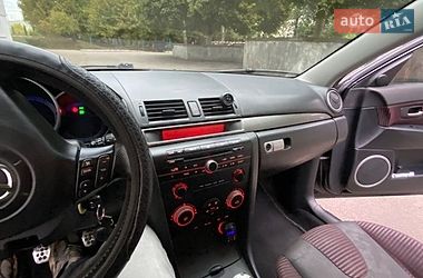 Хэтчбек Mazda 3 2003 в Заре