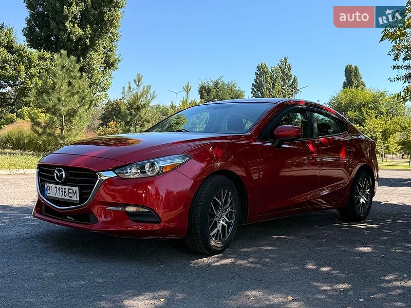 Седан Mazda 3 2017 в Кременчуге