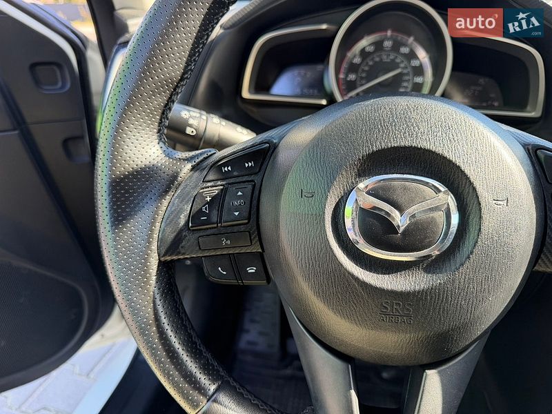 Седан Mazda 3 2015 в Киеве