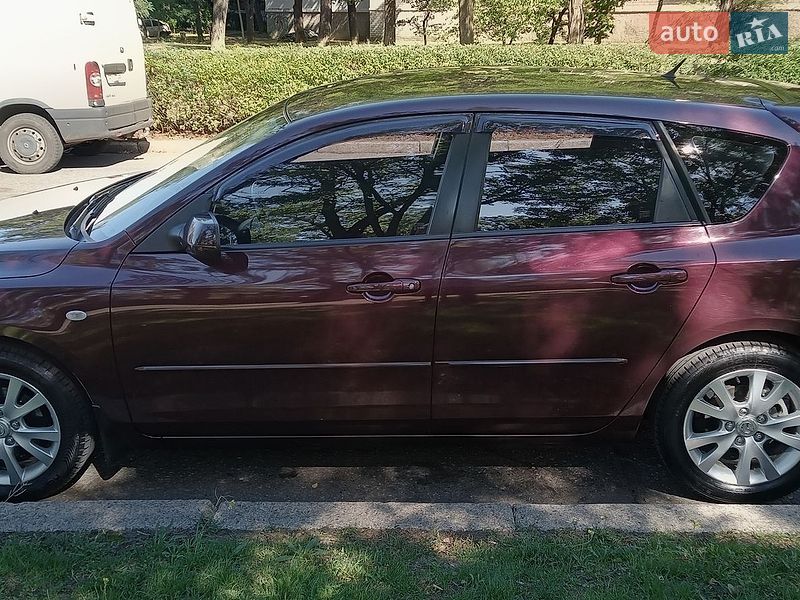 Хетчбек Mazda 3 2006 в Миколаєві