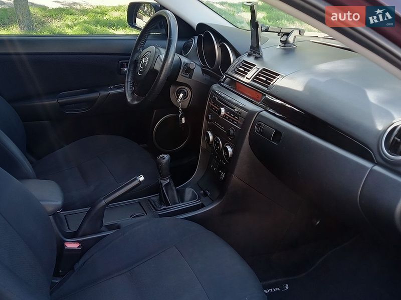 Хетчбек Mazda 3 2006 в Миколаєві