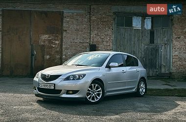 Хэтчбек Mazda 3 2003 в Корсуне-Шевченковском