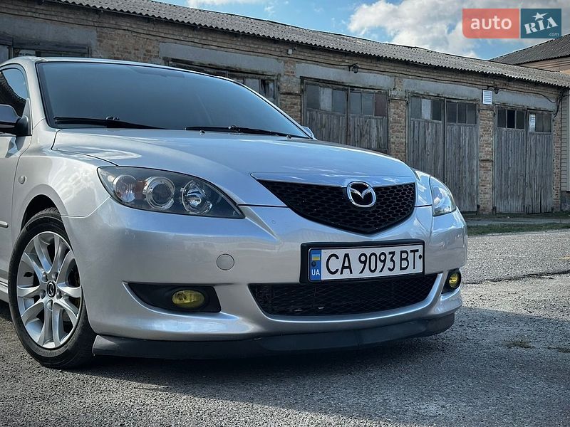 Хэтчбек Mazda 3 2003 в Корсуне-Шевченковском