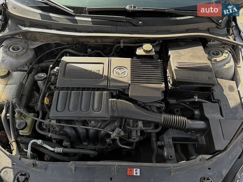 Хэтчбек Mazda 3 2003 в Корсуне-Шевченковском