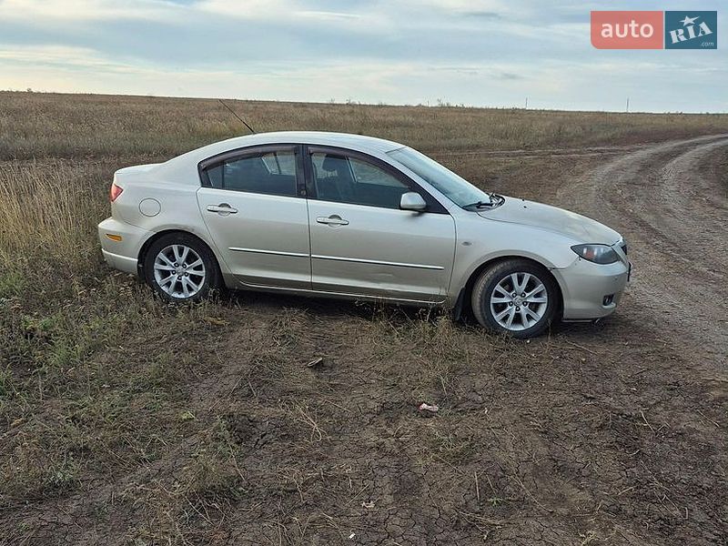 Седан Mazda 3 2007 в Славянске