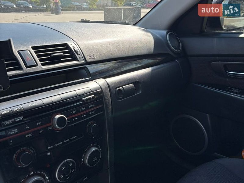 Седан Mazda 3 2008 в Львові